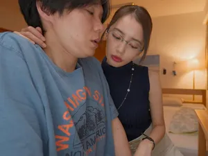 [Sự dâm đãng đỉnh cao❤️Nhóm P gây sốc] Bốn người đàn ông và một người phụ nữ❤️Sự thỏa mãn tình dục "Quả táo nhỏ" nuốt tinh dịch bằng miệng nhiều lỗ mở